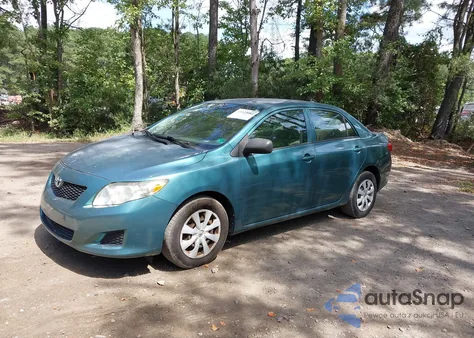 2010 Toyota Corolla Le z USA, uszkodzony, nr VIN 2T1BU4EE5AC284483
